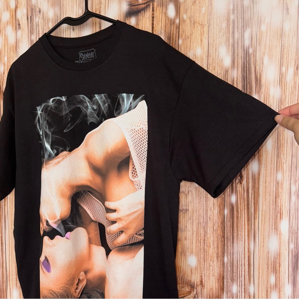 Spencer’s Two Girls Black Graphic tee - Picture 2 of 5